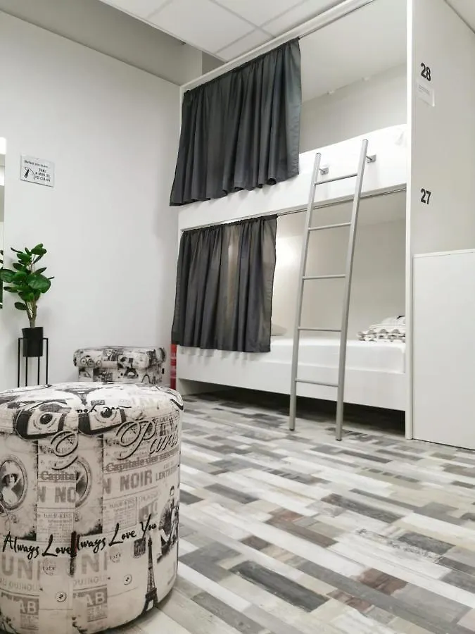 Hostel Book'N'Hook Stobrec Croatia
